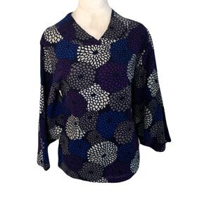 Sou Sou Made in Japan Floral Print Art to Wear Artsy Purple & Blue Top V Neck